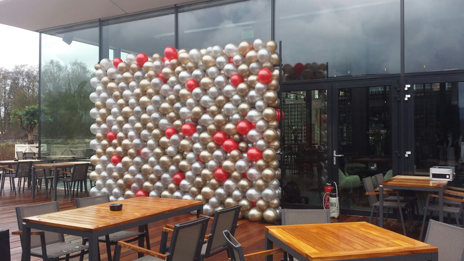 De Ballonnenkoning - ballonwand of ballonmuur - goud zilver rood