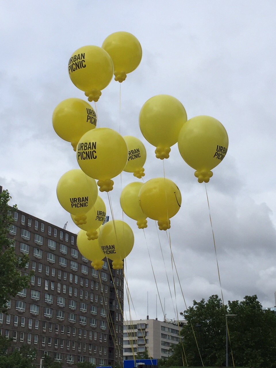 De ballonnenkoning - evenement decoratie - bedrukte topballonnen - geel