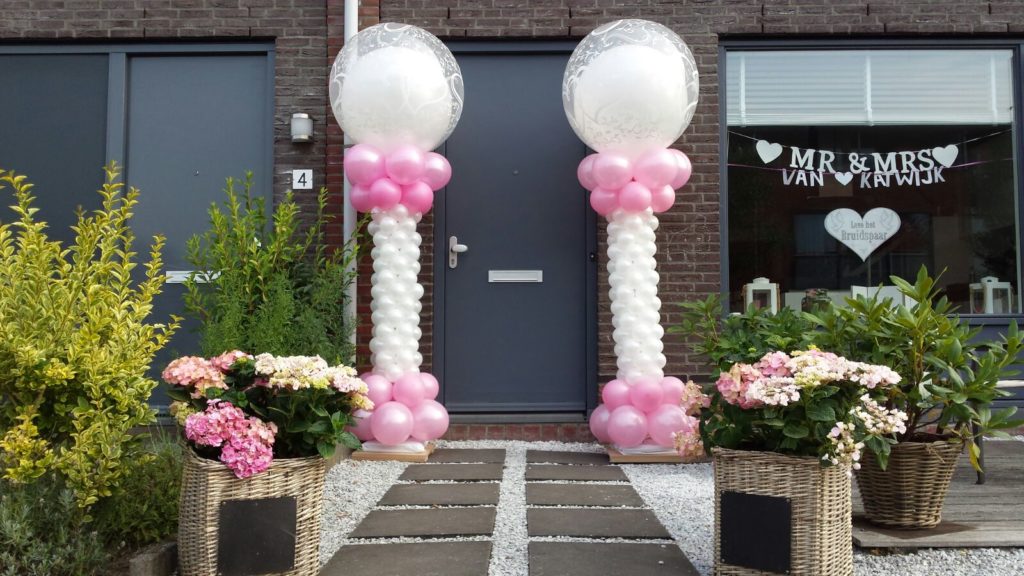 De Ballonnenkoning - Ballonpilaren - bedrukte topballonnen - zilver roze wit