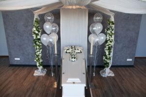 De Ballonnenkoning - uitvaart decoratie - zilver ballonnen bedrukt