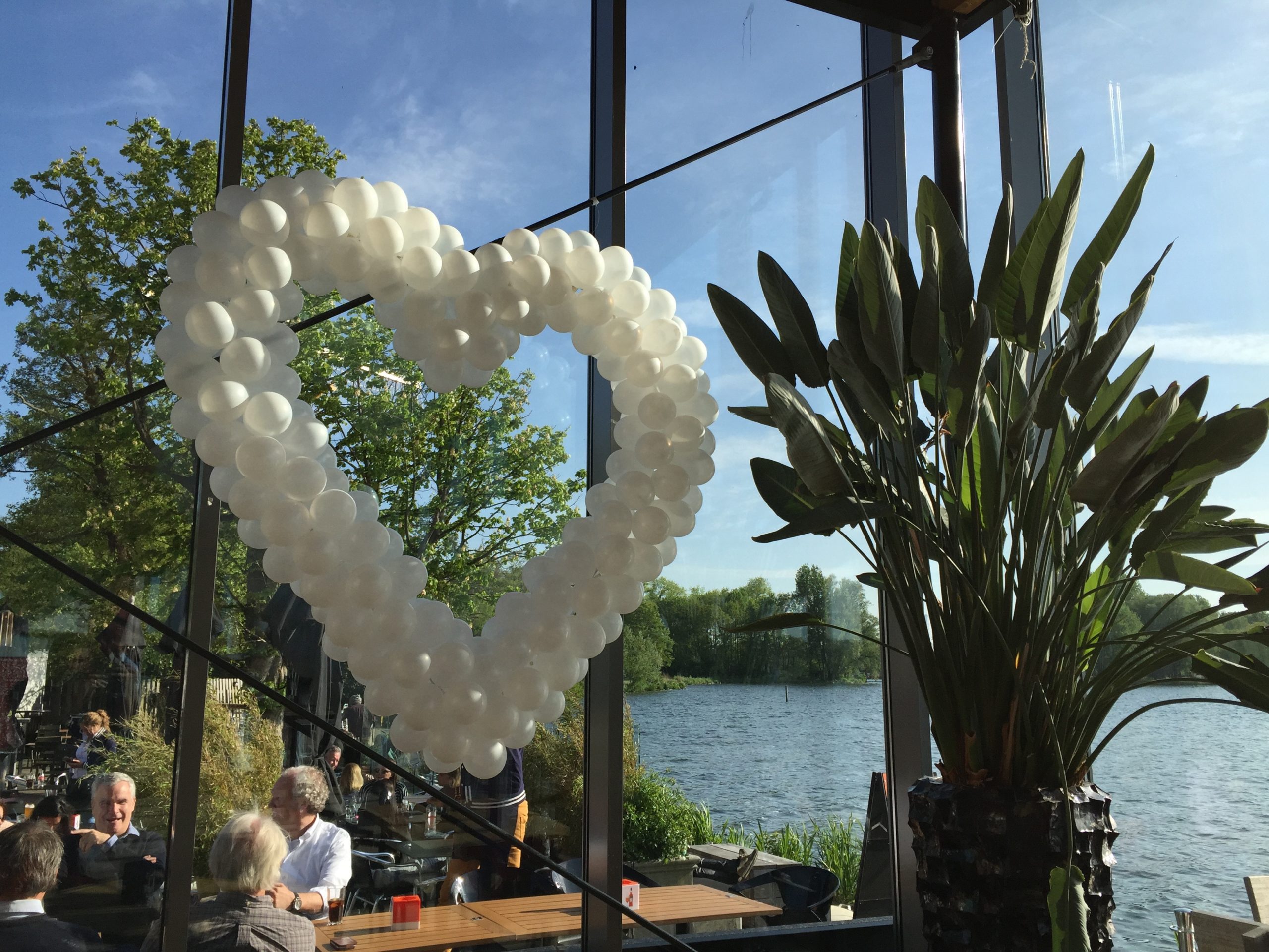 De Ballonnenkoning-de tuin rotterdam-ballonhart wit trouwzaal