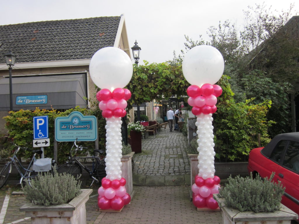 De Ballonnenkoning - Brasserij Delft - Ballonpilaren magenta wit roze