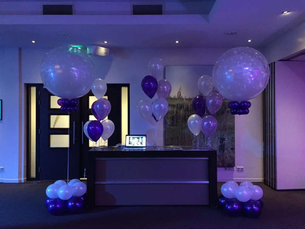 De Ballonnenkoning- Hotel Ara -topballonnen paars en lavendel