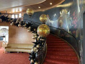 De Ballonnenkoning – SS Rotterdam – WOW Factor Ballonslinger Organisch met Topballonnen De Ballonnenkoning – SS Rotterdam – WOW Factor Ballonslinger Organisch met Topballonnen