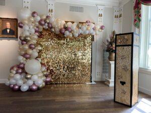 De Ballonnenkoning – WOW Factor – Shimmerwall Goud met Fotoblokje fotobooth bij Kasteel Poortugaal achterkant De Ballonnenkoning – WOW Factor – Shimmerwall Goud met Fotoblokje fotobooth bij Kasteel Poortugaal achterkant