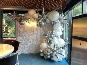 De Ballonnenkoning – Decoratie Backdrop wit De Ballonnenkoning – Decoratie Backdrop wit