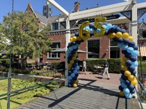 De Ballonnenkoning – Ballonboog met cijfer 65